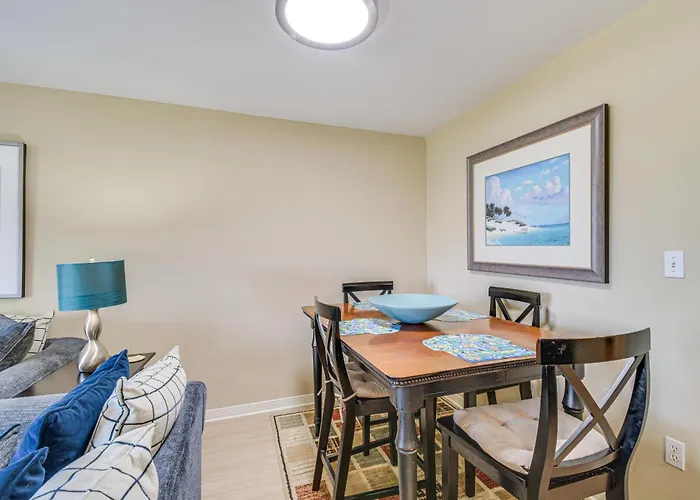 Holiday home Gem: Walk To Beach, 8 Mi To The Wharf!
