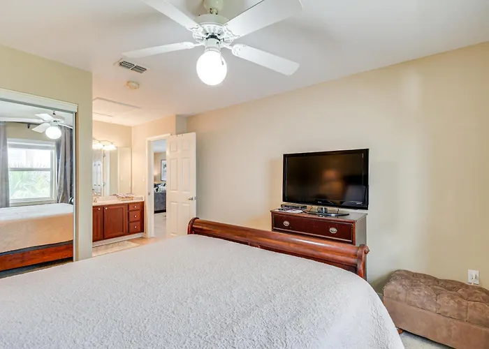 Gem: Walk To Beach, 8 Mi To The Wharf! * Gulf Shores